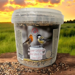 Wild Bird Seed Super Original  Mix  5 litre Tub By Farmly Foods Includes FREE Bird Seed In A Can